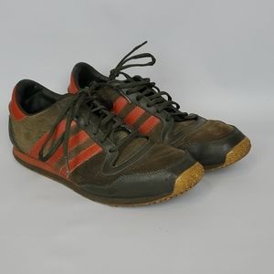 Adidas mens shoes size 9.5 green red